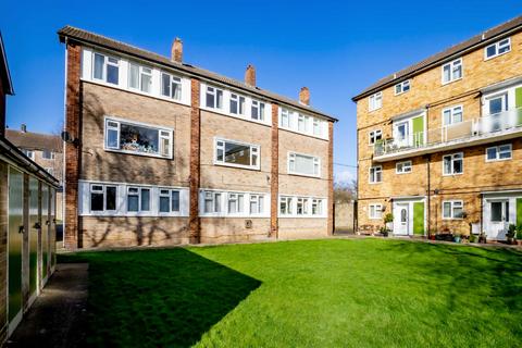 3 bedroom apartment for sale, The Ridgeway, St. Albans, Hertfordshire, AL4