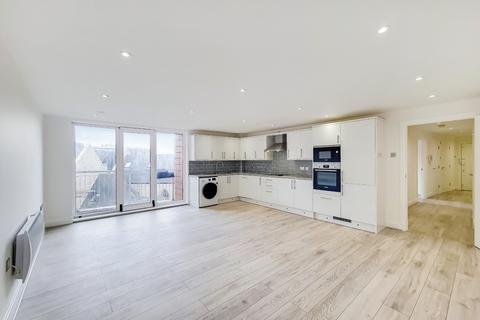 40 Holland Gardens, Brentford, TW8 0BE