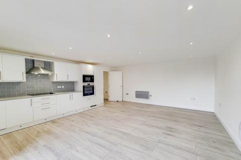 40 Holland Gardens, Brentford, TW8 0BE