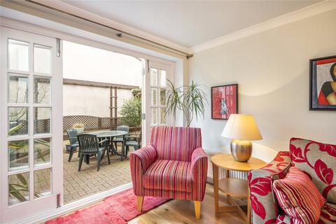 7 Albany Mews, London, N1 1LD
