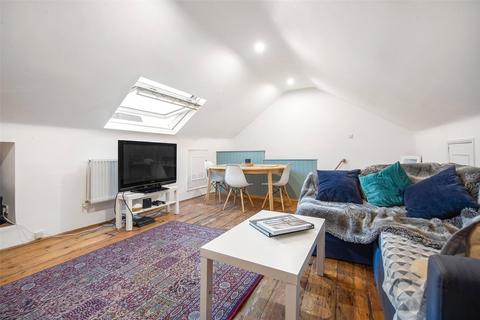 3 bedroom flat for sale - St. Luke's Avenue, London