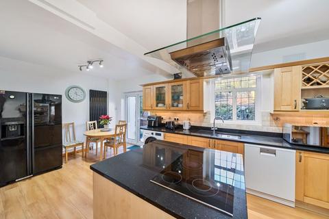 25 Downlands Road, Purley, CR8 4JG