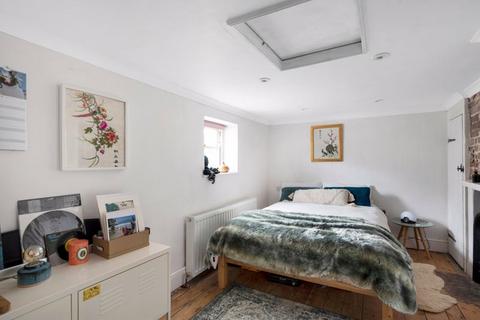 62 Bexley Lane, Crayford, Dartford, DA1 4DD