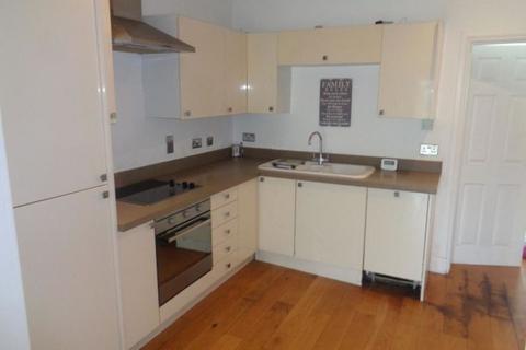 2 bedroom bungalow to rent - Southsea Avenue, Leigh-On-Sea