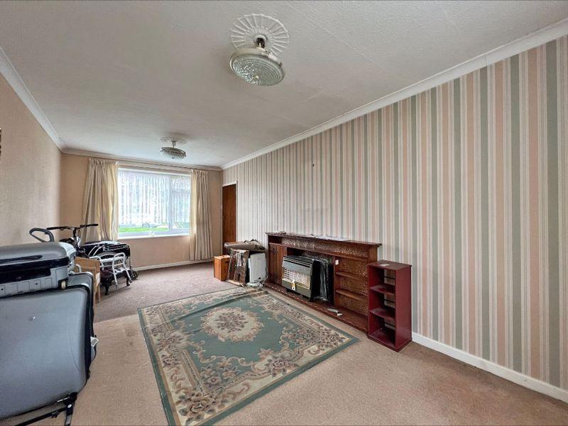 Northwood Park Road, Wolverhampton 3 bed semidetached house £135,000