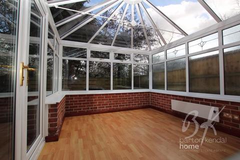 2 bedroom semi-detached house for sale - 25 Whitemoss, Rochdale ol12 7gf