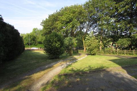 4 bedroom character property to rent, Calliards Farm Smithybridge.