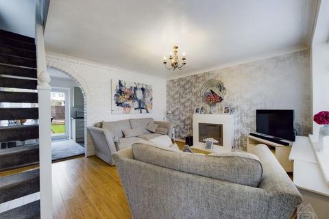 48 Fortin Close, South Ockendon, RM15 5NH