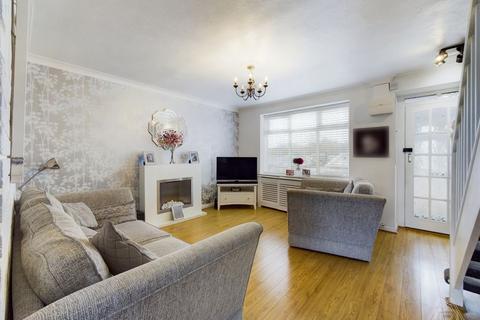 48 Fortin Close, South Ockendon, RM15 5NH