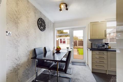 48 Fortin Close, South Ockendon, RM15 5NH