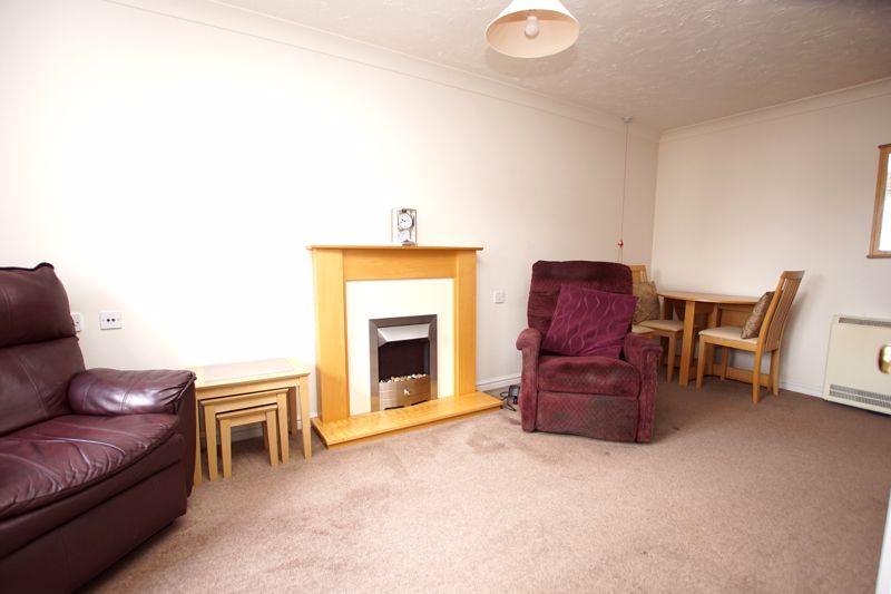 Robinson Court, Beach Road... 1 bed retirement property £159,995