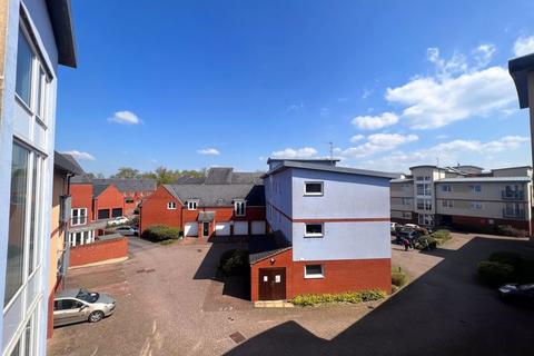 2 bedroom flat for sale, The Stockyards, St Oswalds, Gloucester