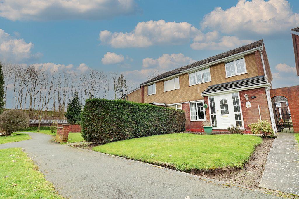 Regis Heath Rd, Rowley Regis B65 0PA 3 bed semidetached house £220,000
