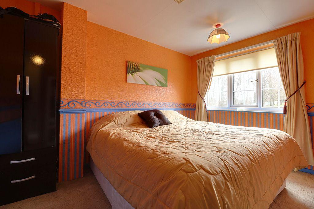Bedroom 2 (Double)