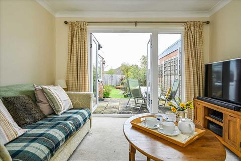 20 Ambledale, Sarisbury Green, Southampton, SO31 7BR