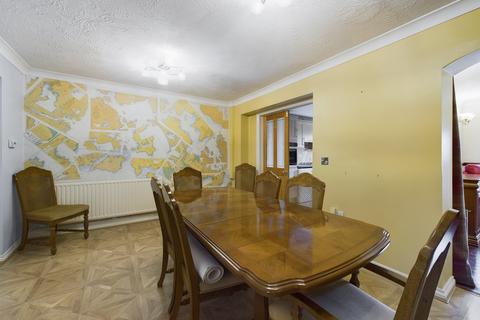 4 bedroom detached house to rent - Thomas Stock Gardens , Abbeymead, Gloucester