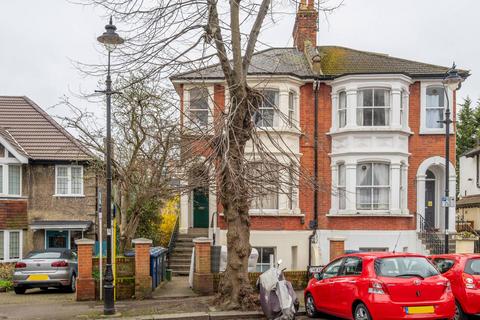60d Heathfield Road, London, W3 8EJ