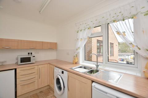 2 bedroom apartment for sale, 10 Gresley House, Sussex Avenue, Horsforth, Leeds, West Yorkshire