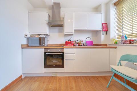 2 bedroom apartment for sale, Winnall Close, Winchester, Hampshire, SO23