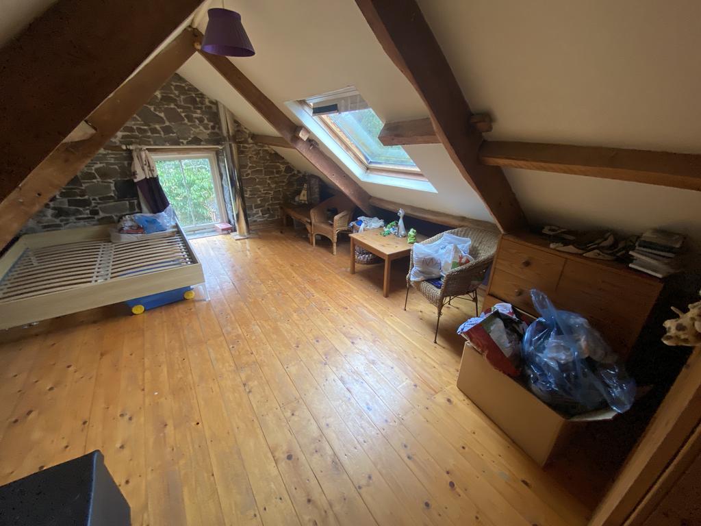 Cottage bedroom 1