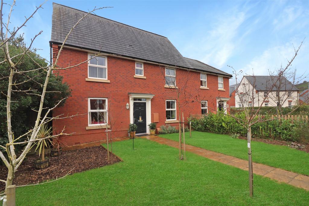 Luxton Way, Taunton, Somerset, TA4 3 bed semidetached