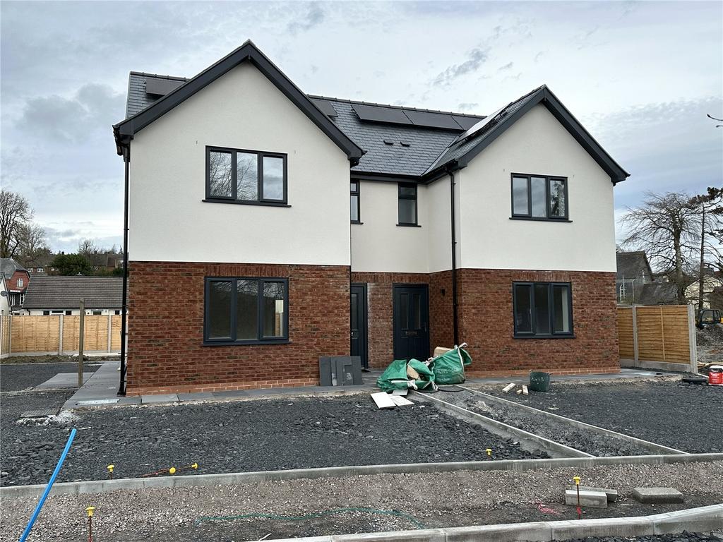 Llangurig, Llanidloes, Powys, SY18 3 bed semidetached house for sale