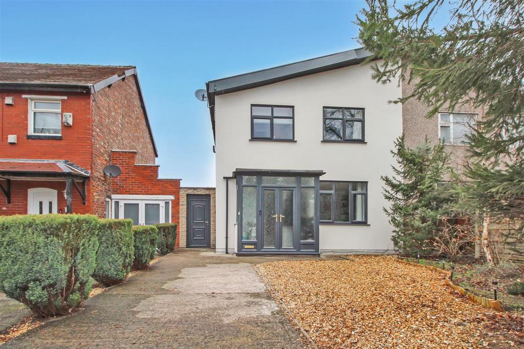 Thatch Leach Lane, Manchester M45 3 bed semidetached house £290,000