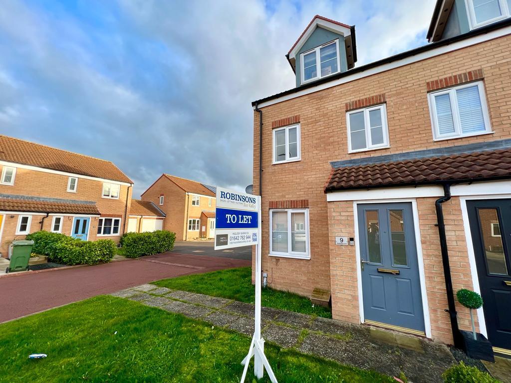 Apethorpe Court, Ingleby Barwick, StocktonOnTees 3 bed semidetached house to rent £895 pcm