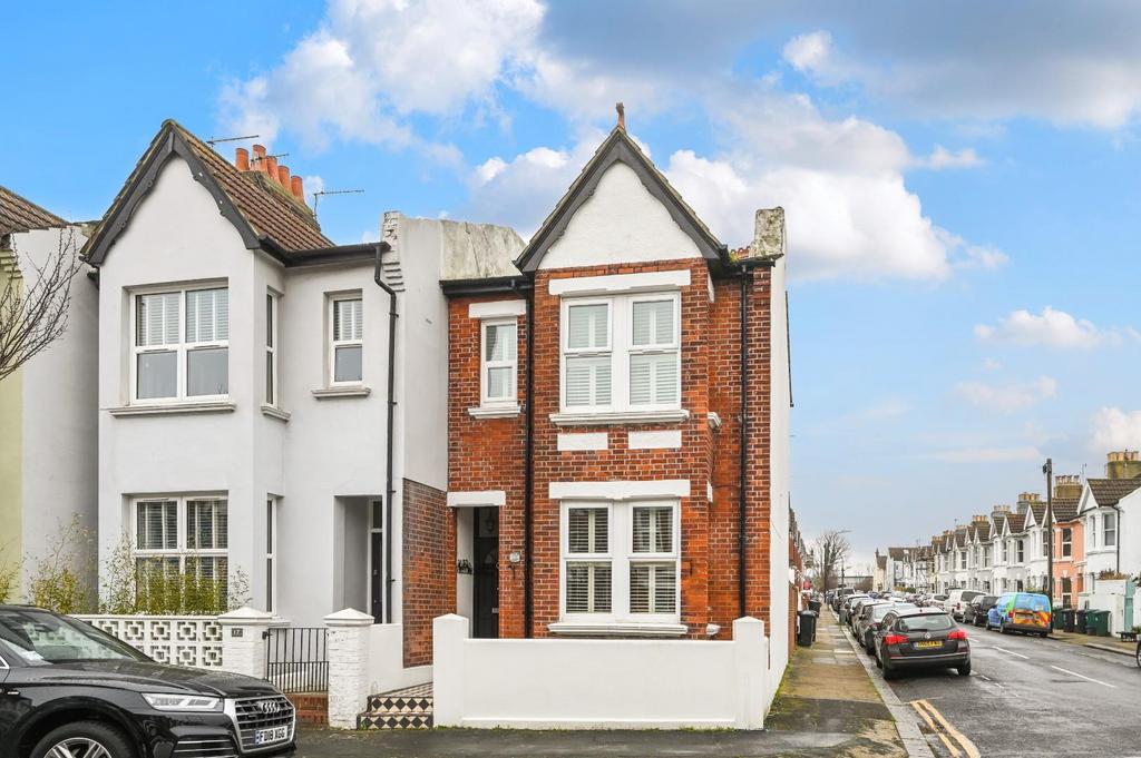 Stoneham Road, Hove 3 bed house £600,000