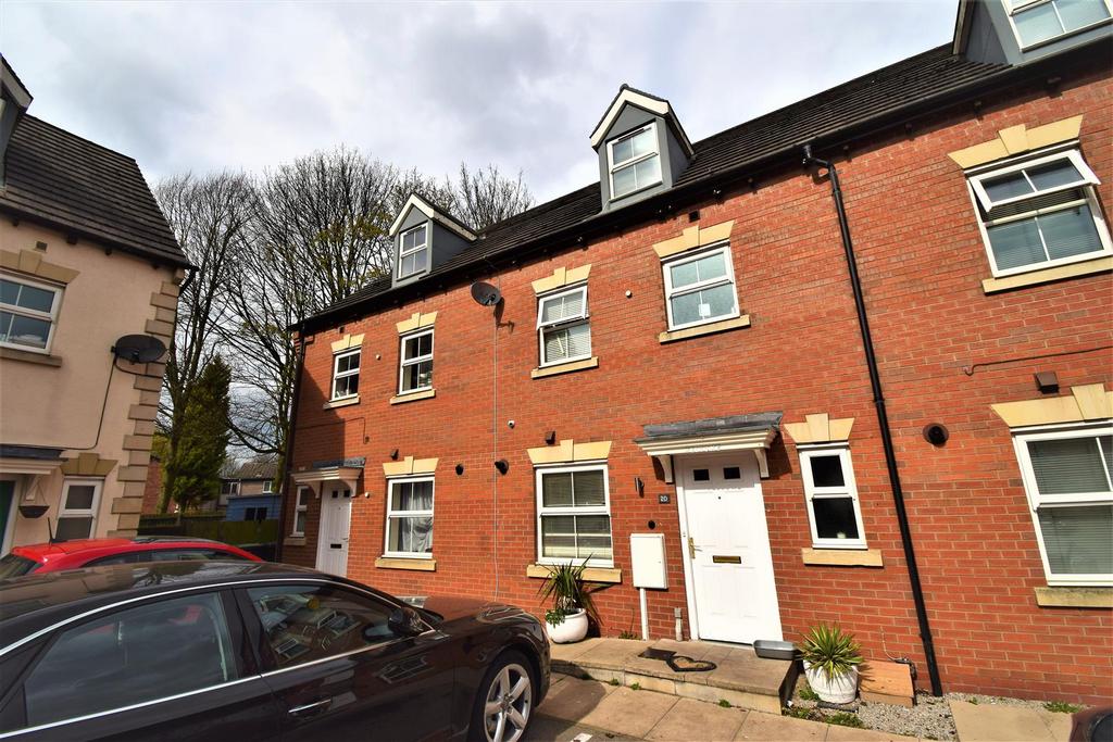 Woodland Close, Watnall, Nottingham 4 bed terraced house £1,195 pcm