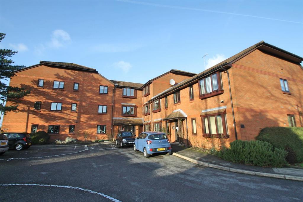 Meadowcroft, High Street, Bushey WD23 1 bed retirement property for