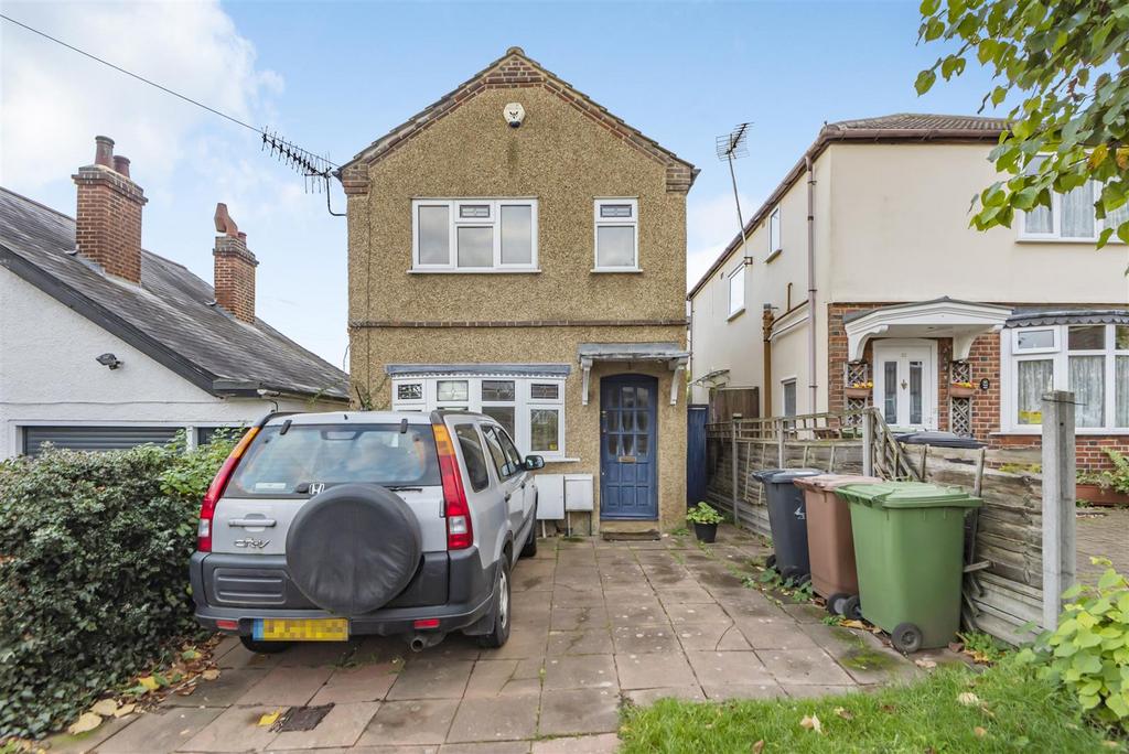 Bournehall Lane, Bushey WD23 3 bed detached house for sale £675,000
