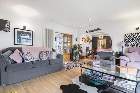 8 Church Close, Fringford, Bicester, OX27 8DR