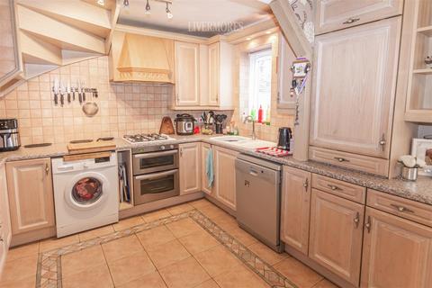 31 Beech Walk, Crayford, Dartford, DA1 4NP