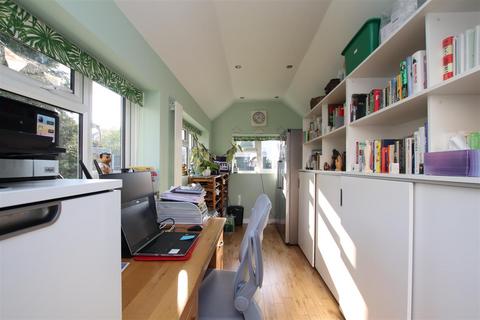 58 Stanham Road, Dartford, DA1 3AN