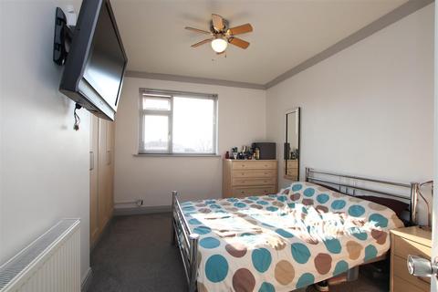 58 Stanham Road, Dartford, DA1 3AN