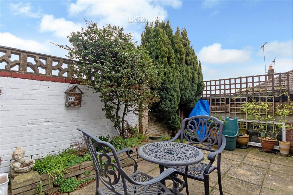 Private Courtyard