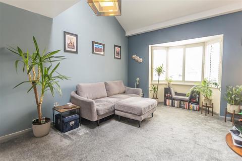 11 Heatherbank Close, Crayford, Dartford, DA1 3PN