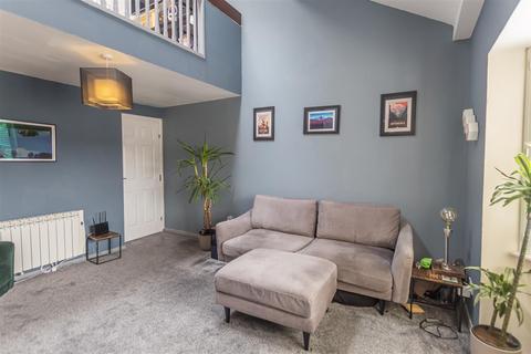 11 Heatherbank Close, Crayford, Dartford, DA1 3PN