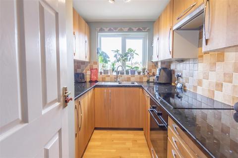 11 Heatherbank Close, Crayford, Dartford, DA1 3PN