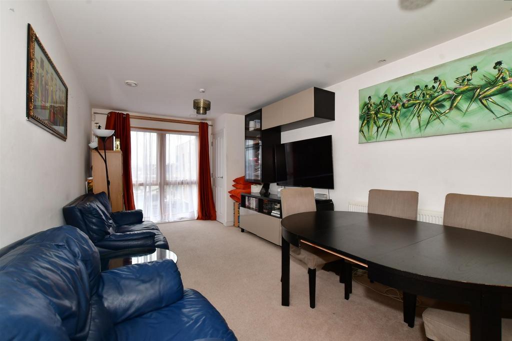 Carshalton Road, Carshalton, Surrey 2 bed apartment £350,000
