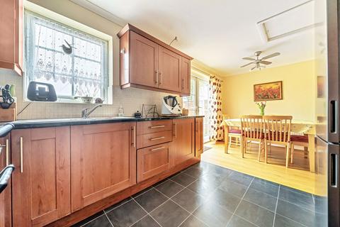 3 bedroom semi-detached house for sale - Truemans Road, Hitchin, SG5