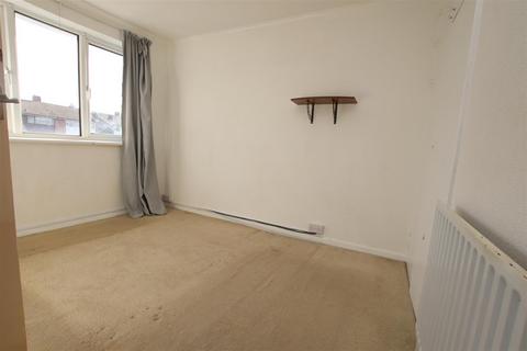 65 Lunedale Road, Dartford, DA2 6LW