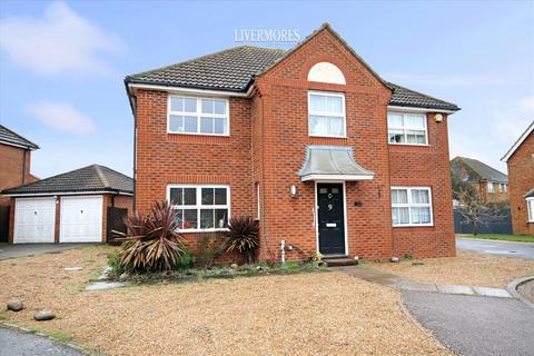 9 Cardigan Close, High Halstow, Rochester, ME3 8NX