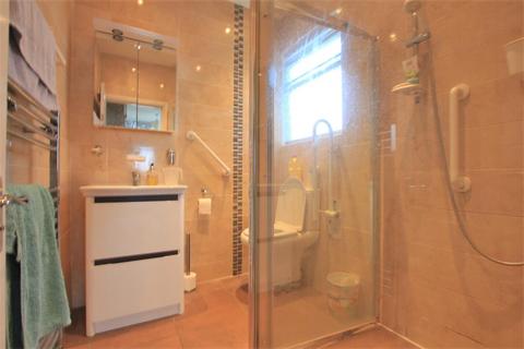 33 Cardington Square, Hounslow, TW4 6AH
