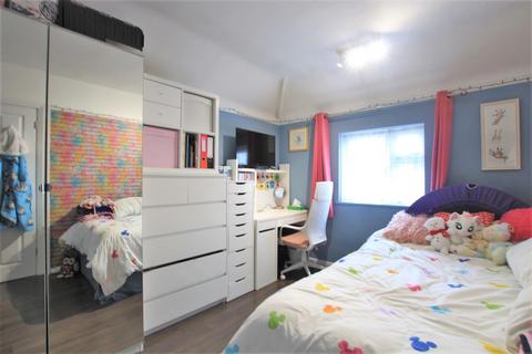 30 Beavers Lane, Hounslow, TW4 6EN