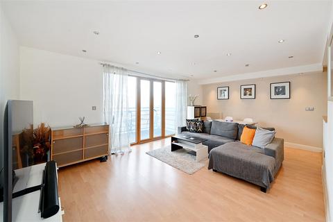 2 bedroom apartment for sale - Western Beach Apartments, Royal Docks, E14
