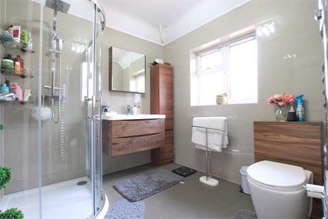 3 Ely Road, Hounslow, TW4 6HW