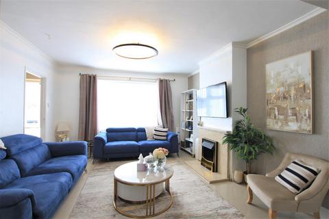 3 Ely Road, Hounslow, TW4 6HW