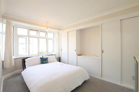 59 Dene Avenue, Hounslow, TW3 3AQ